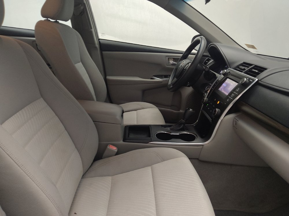 Used 2015 Toyota Camry LE FWD image 21