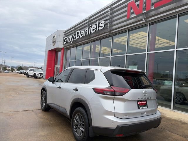 Used 2025 Nissan Rogue S video 2