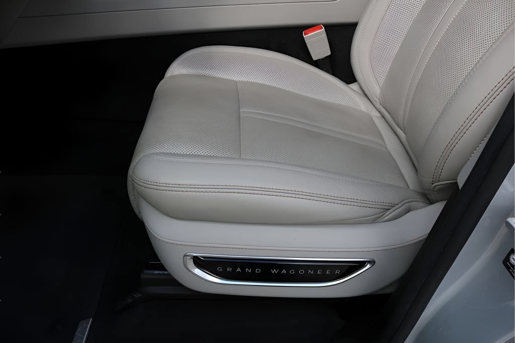 Used 2022 Jeep Grand Wagoneer Series I AWD/4WD image 14