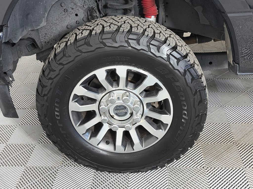 Used 2022 Ford F350 Lariat w/ Lariat Ultimate Package image 8