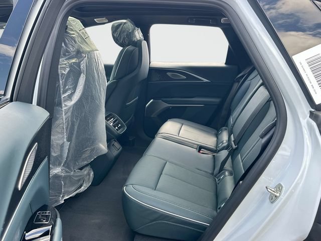 New 2026 Cadillac Lyriq Signature Sport w/ Nappa Leather Package AWD/4WD image 11