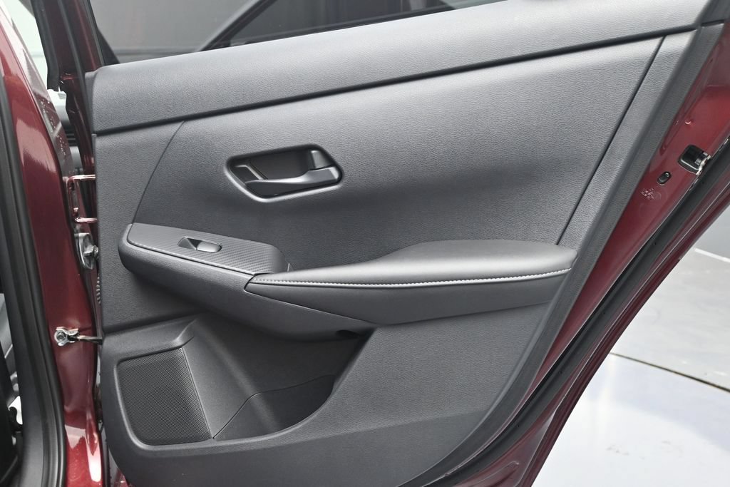 Used 2024 Nissan Sentra SV FWD image 29