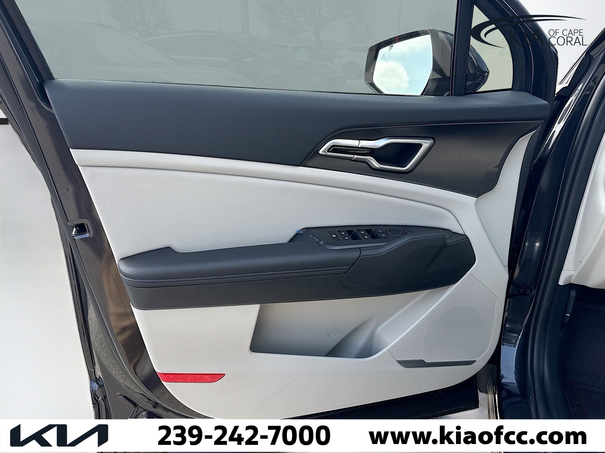 New 2026 Kia Sportage EX w/ EX Panorama Roof Package image 18