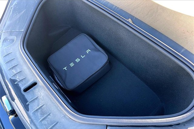 Used 2022 Tesla Model S Plaid image 25