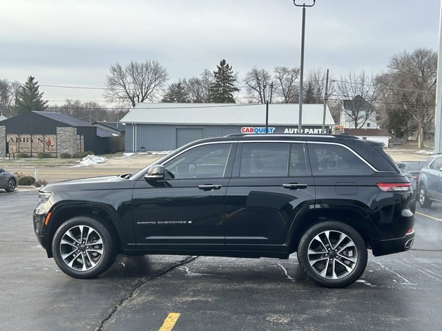 Used 2022 Jeep Grand Cherokee Overland w/ Adv Protech Group III image 4