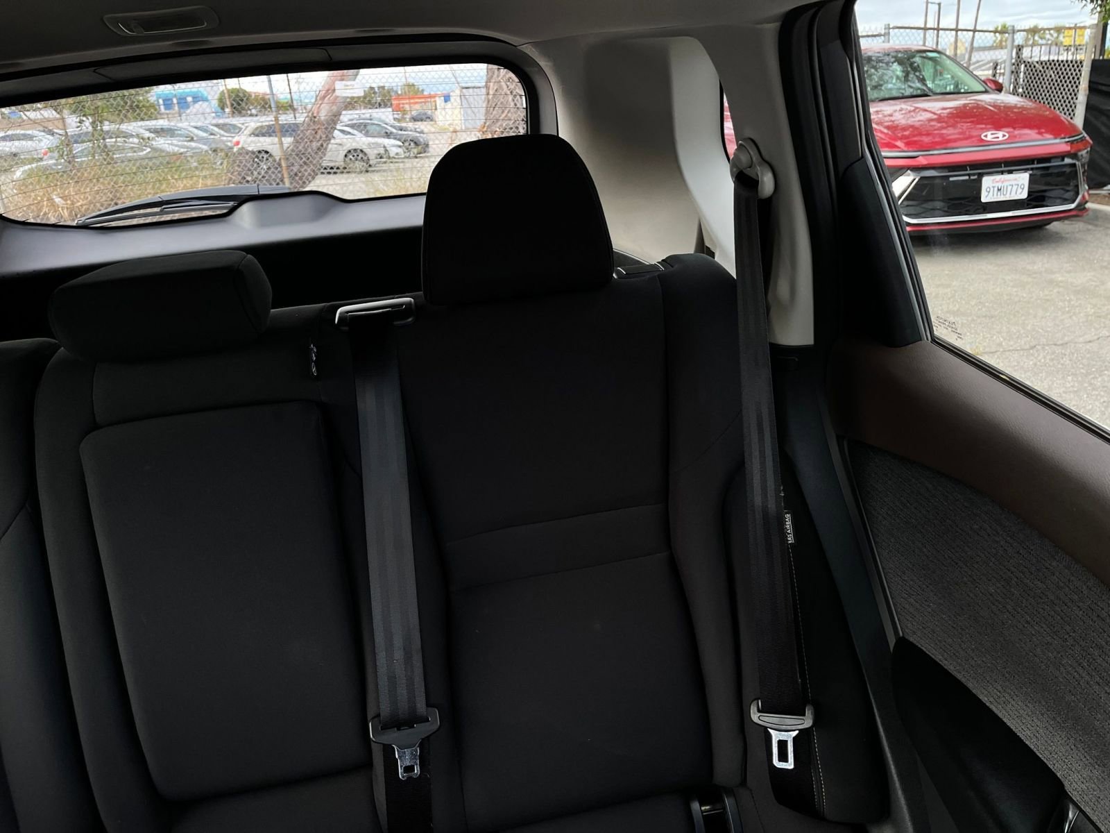 Used 2023 Nissan Rogue S AWD/4WD image 37