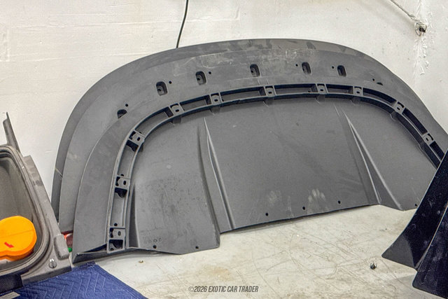 Used 2005 Ford GT RWD image 73