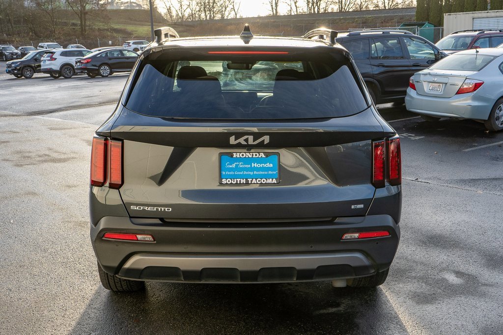Used 2023 Kia Sorento X-Line EX image 12