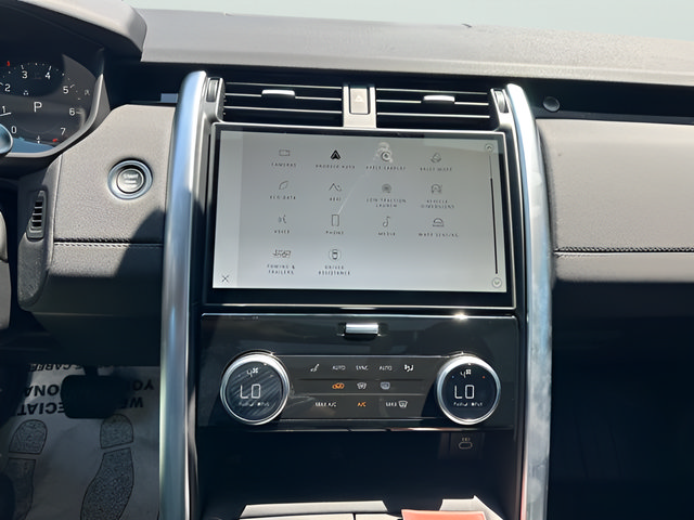 Certified 2025 Land Rover Discovery S AWD/4WD image 27