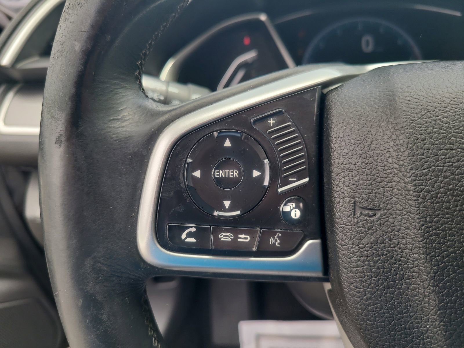 Used 2018 Honda Civic EX-T image 11
