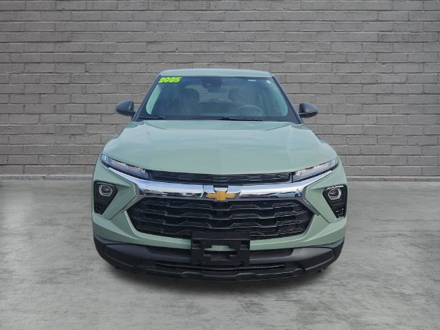Used 2025 Chevrolet TrailBlazer LS FWD image 9