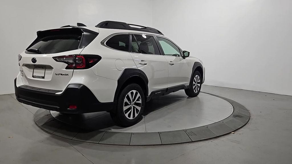 New 2025 Subaru Outback Premium image 5