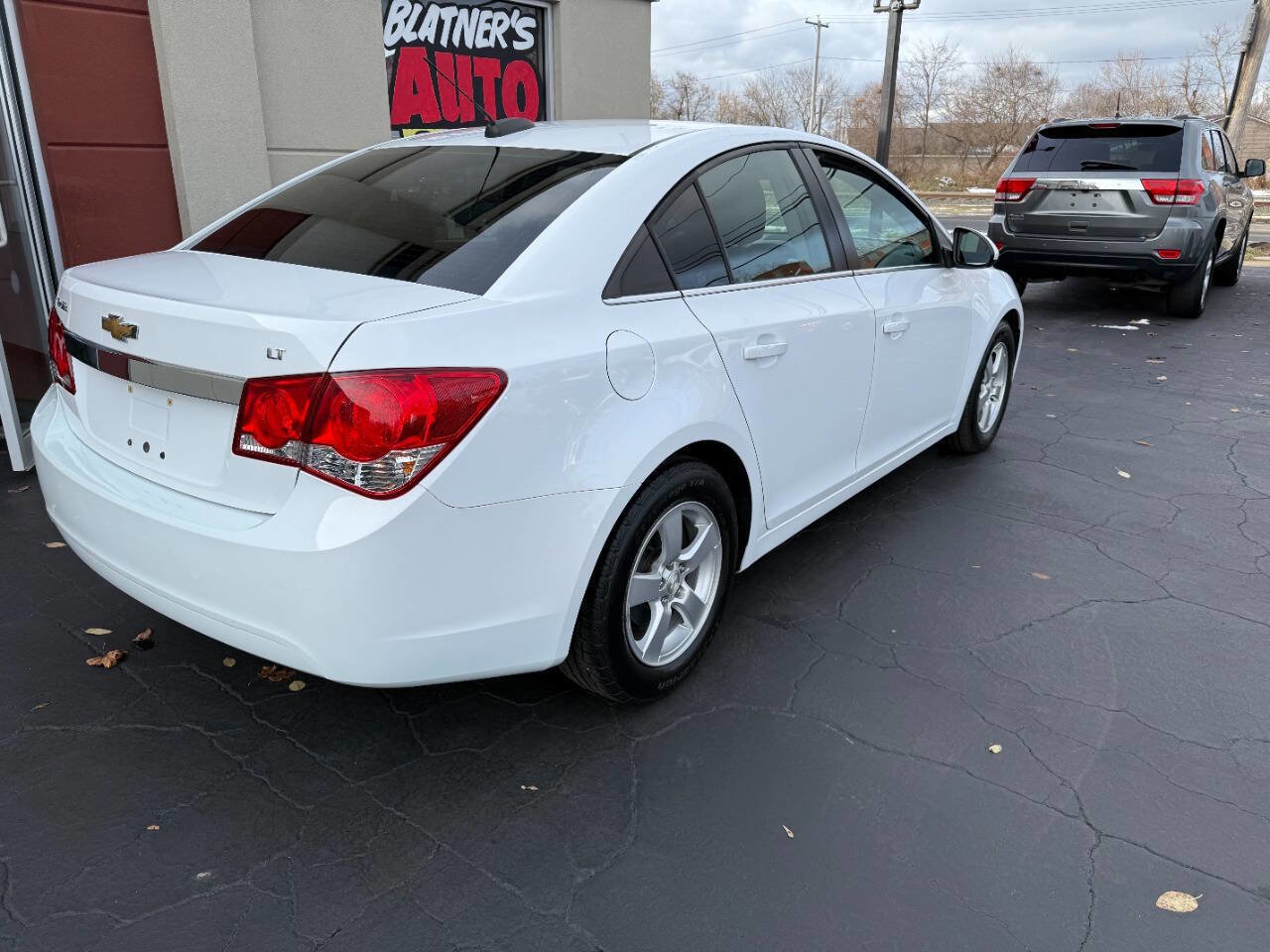 Used 2016 Chevrolet Cruze LT image 6
