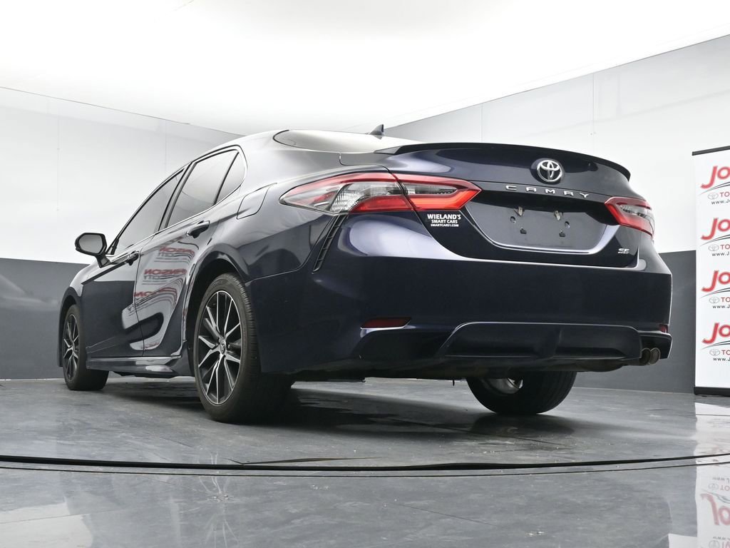 Used 2022 Toyota Camry SE FWD image 21