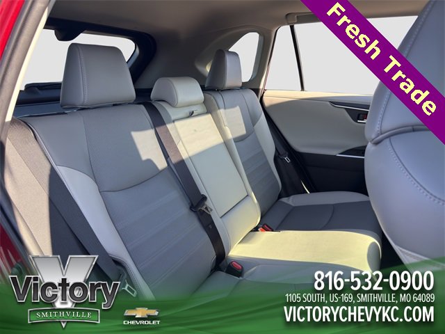 Used 2021 Toyota RAV4 Limited image 18