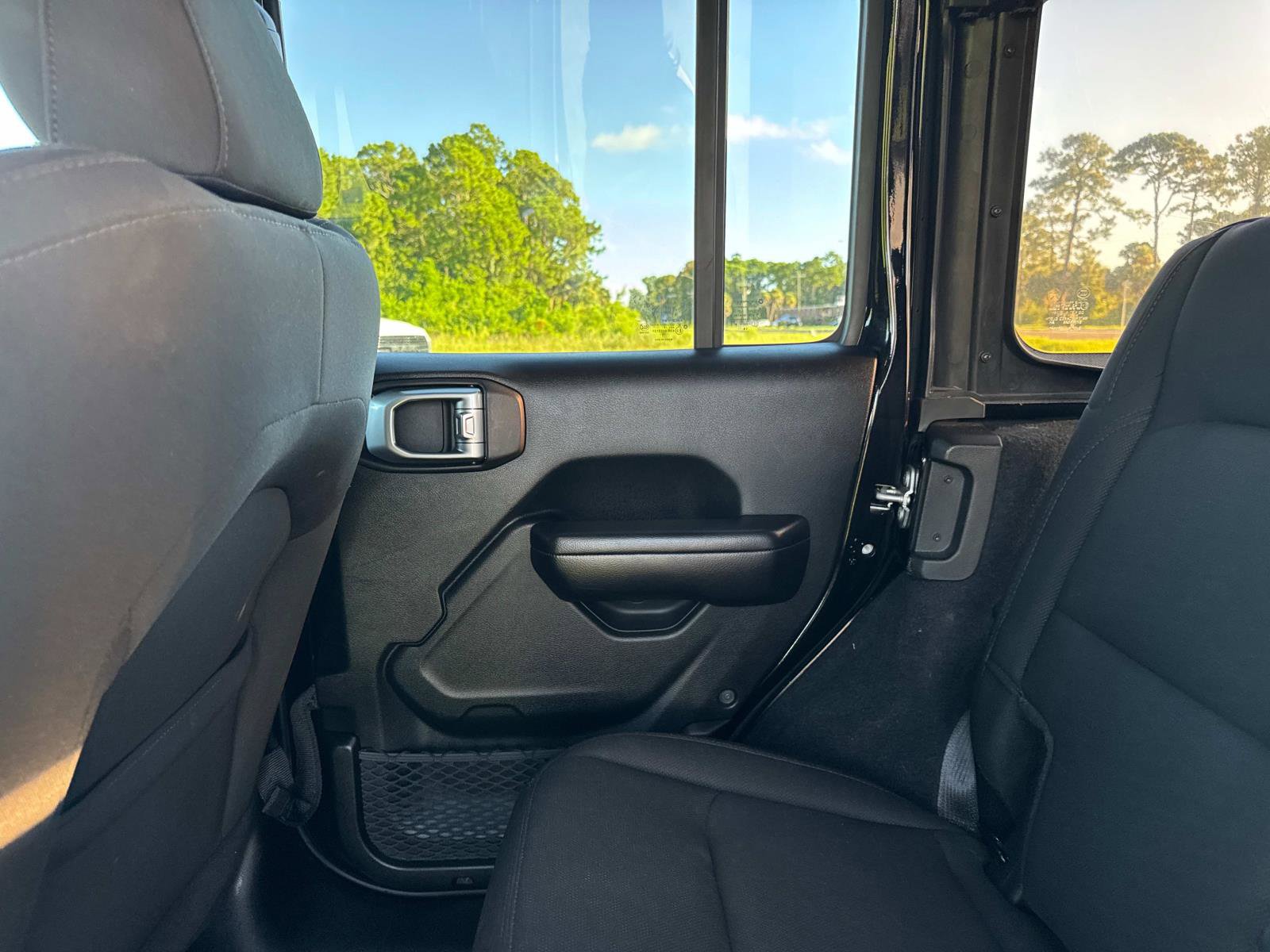 Used 2019 Jeep Wrangler Unlimited Sport S image 14