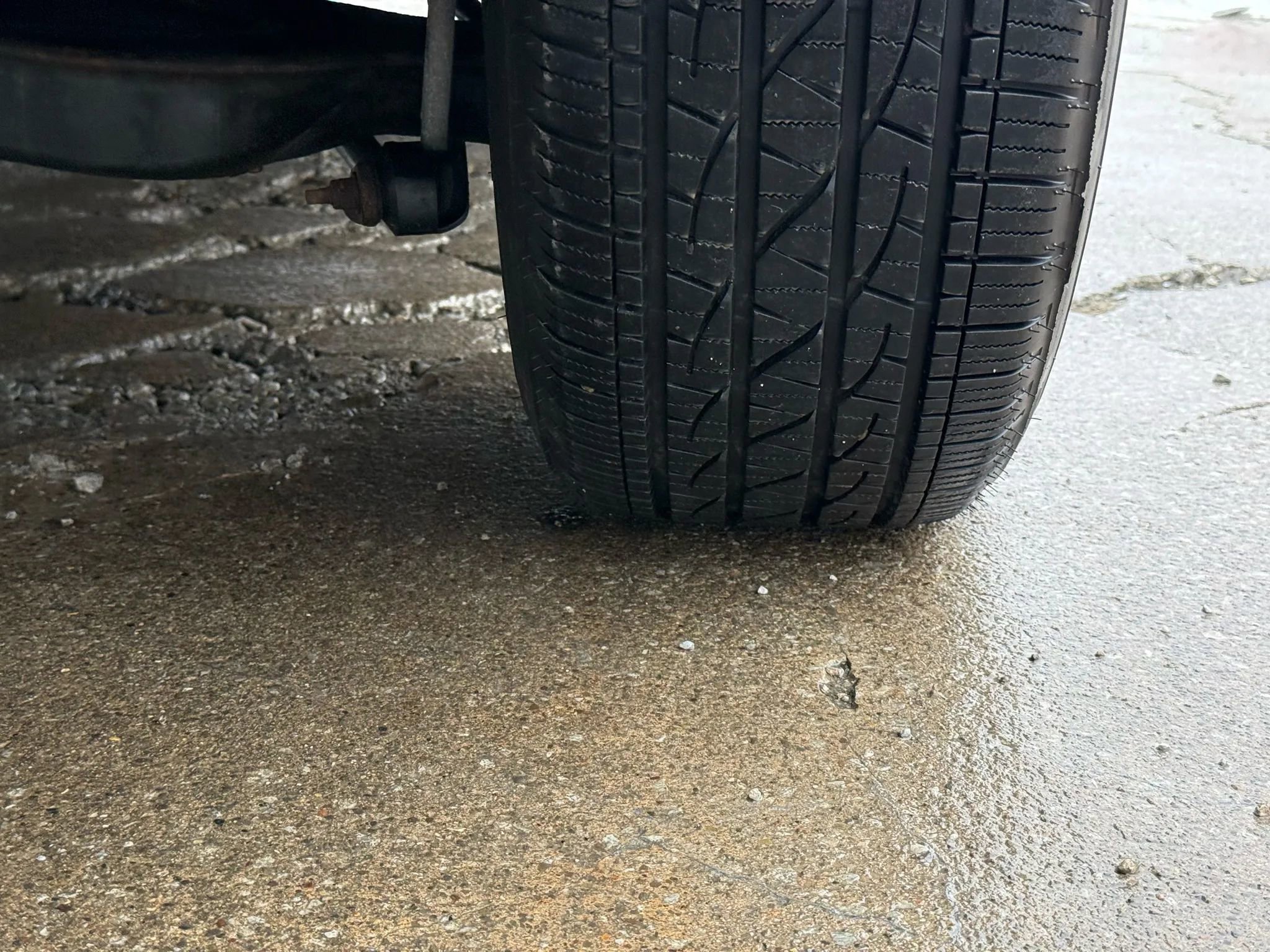 Used 2018 Ford Explorer XLT w/ Equipment Group 202A image 50