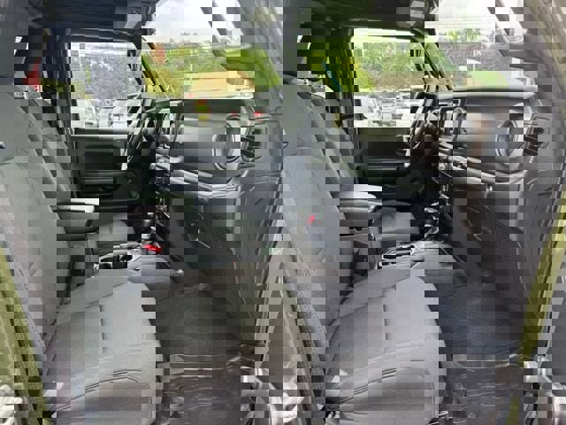 Used 2022 Jeep Gladiator Sport image 11