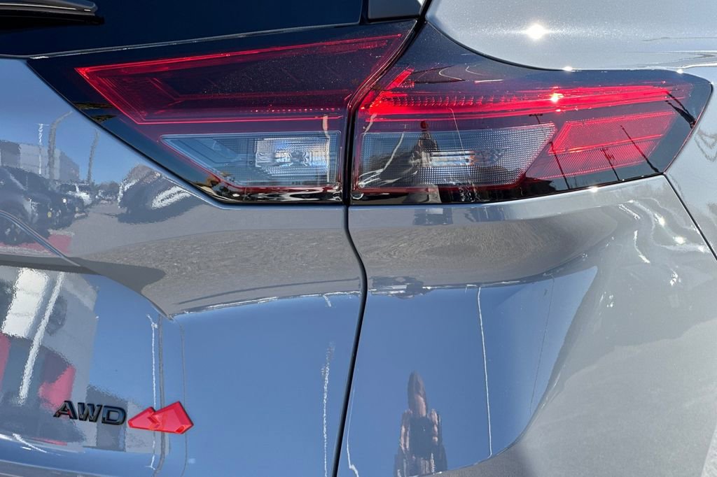 New 2026 Nissan Rogue Rock Creek image 7