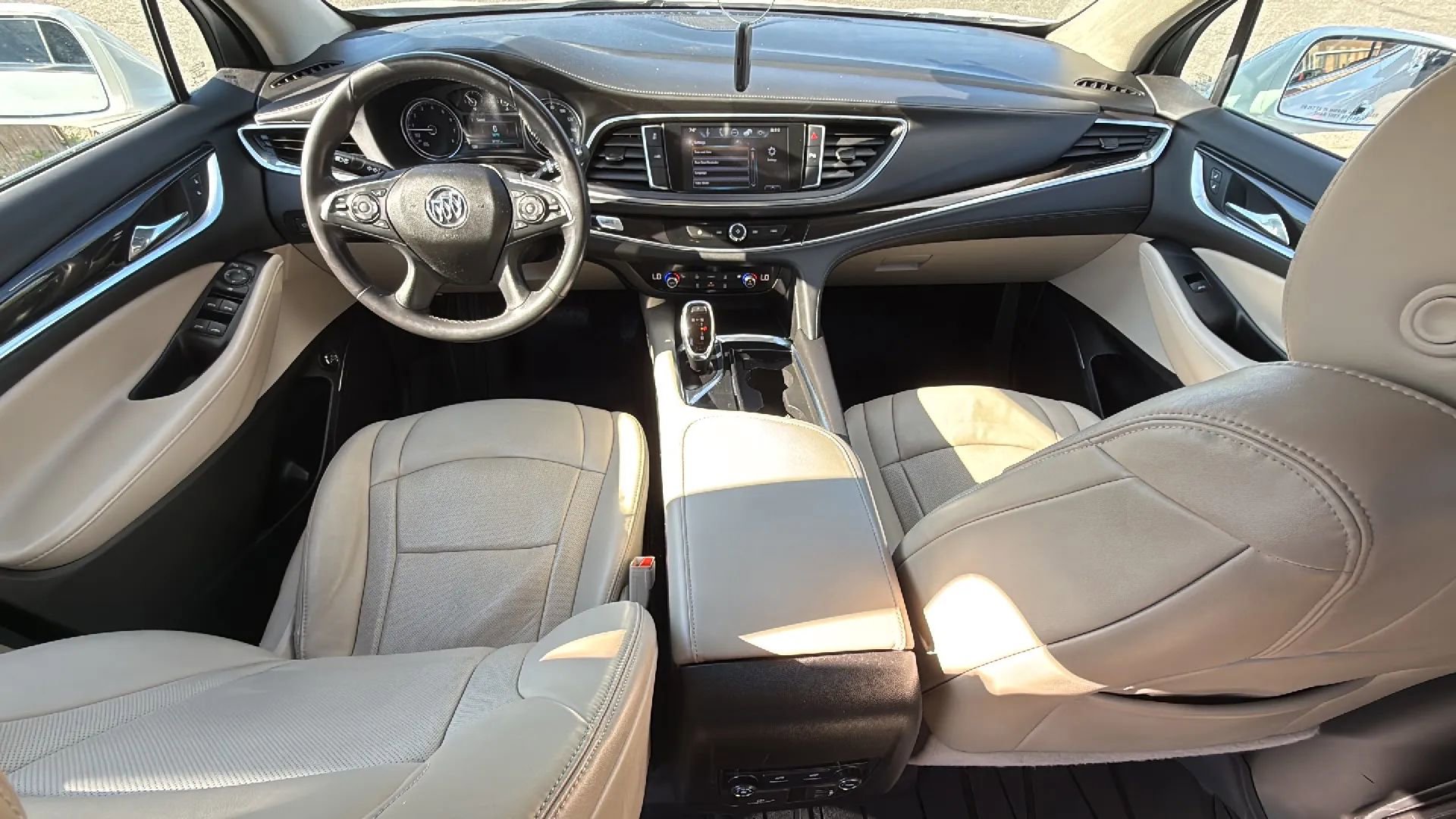 Used 2019 Buick Enclave Essence image 30