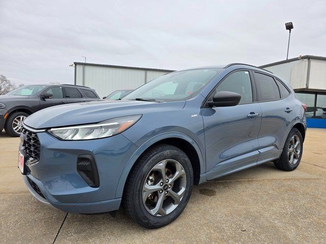 Used 2024 Ford Escape ST-Line AWD/4WD image 3