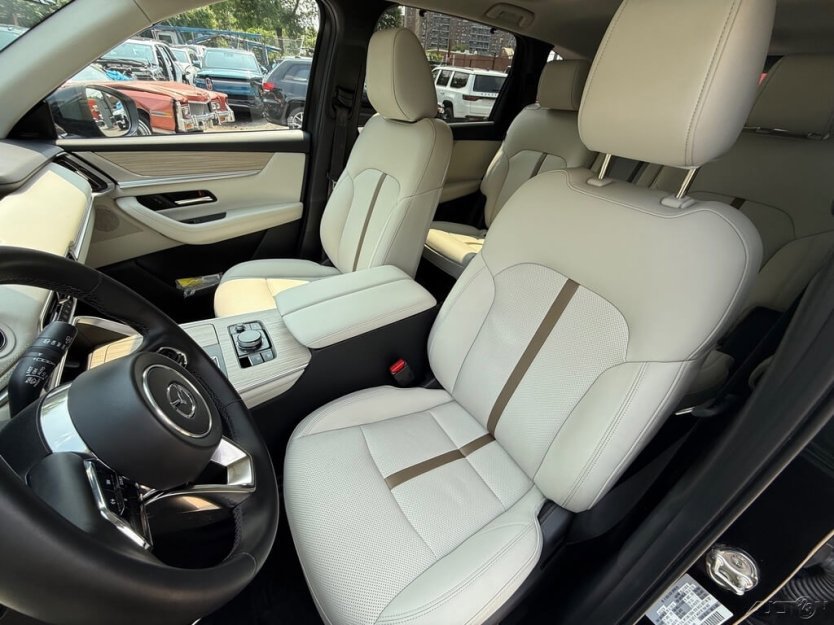 Used 2025 MAZDA CX-90 3.3 Turbo S w/ Premium Package image 5