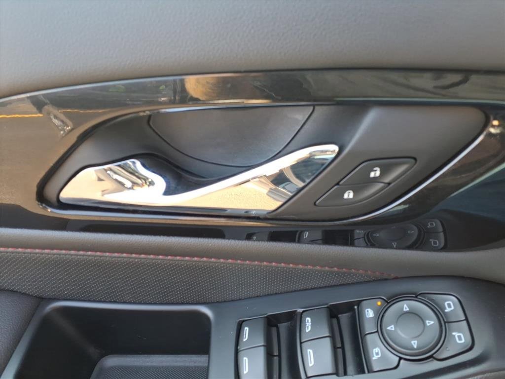 Certified 2023 Chevrolet Traverse RS image 15