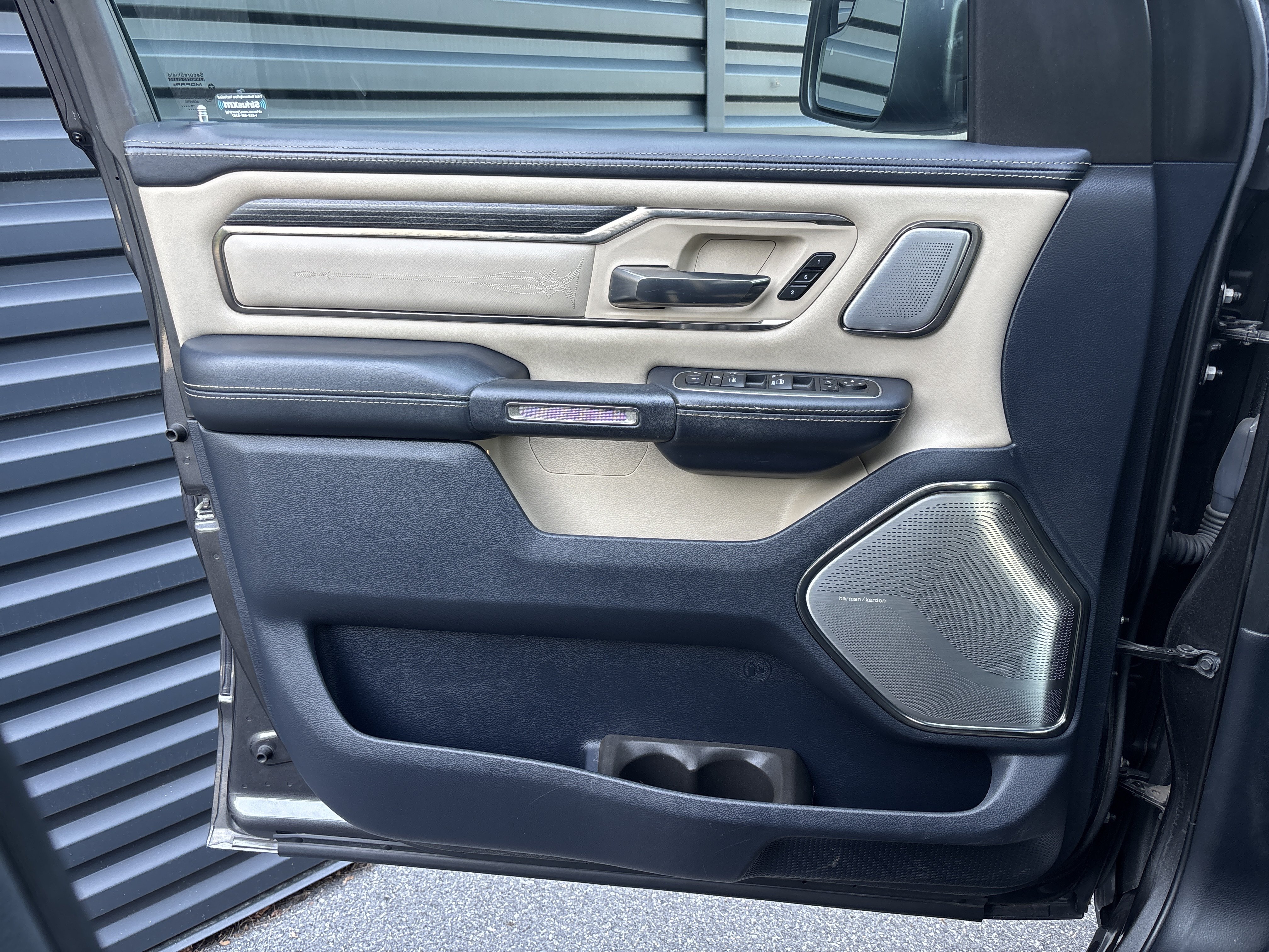 Used 2019 RAM 1500 Limited AWD/4WD image 26