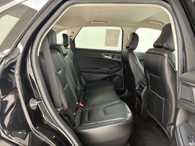 Used 2024 Ford Edge Titanium AWD/4WD image 16