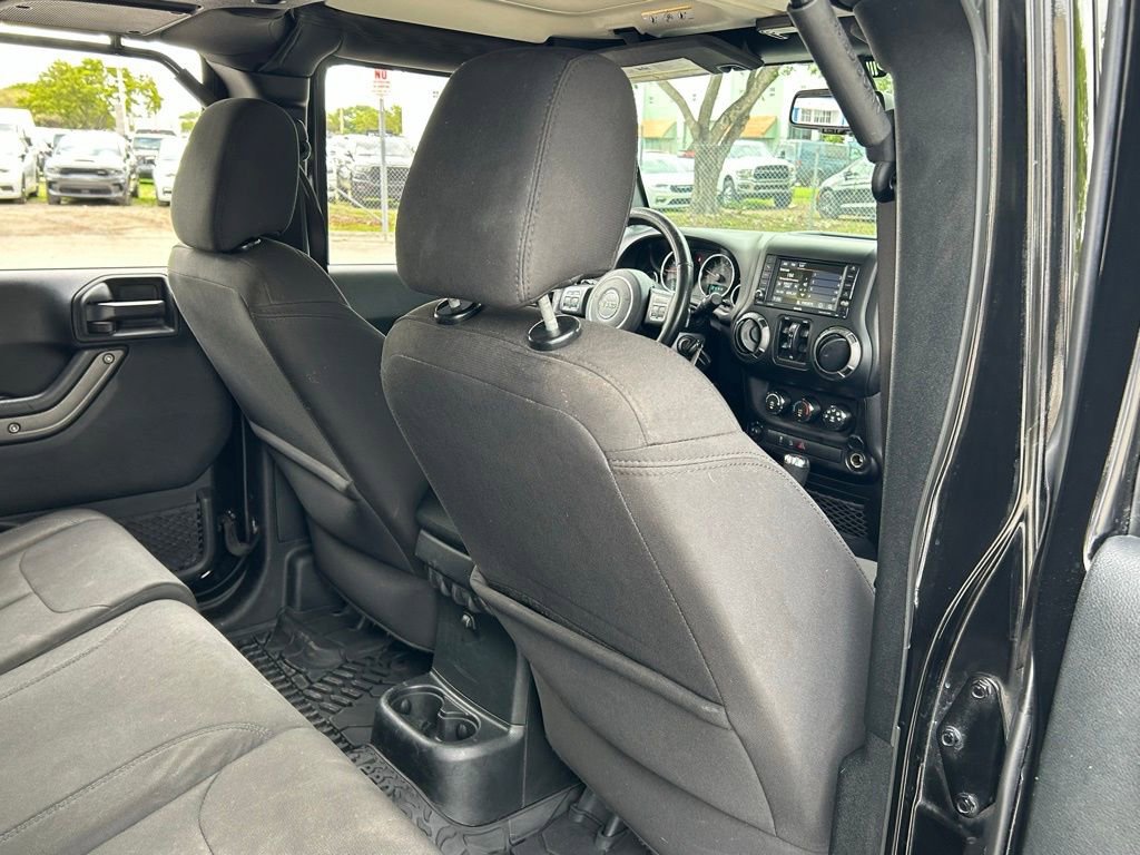 Used 2018 Jeep Wrangler Unlimited Sport S AWD/4WD image 34