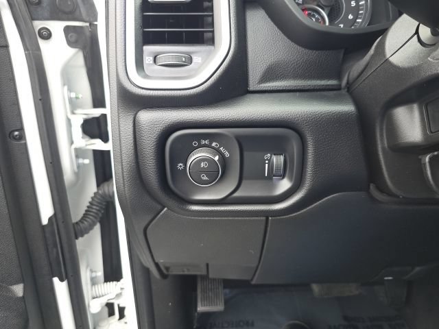 Used 2025 RAM 2500 Big Horn AWD/4WD image 14