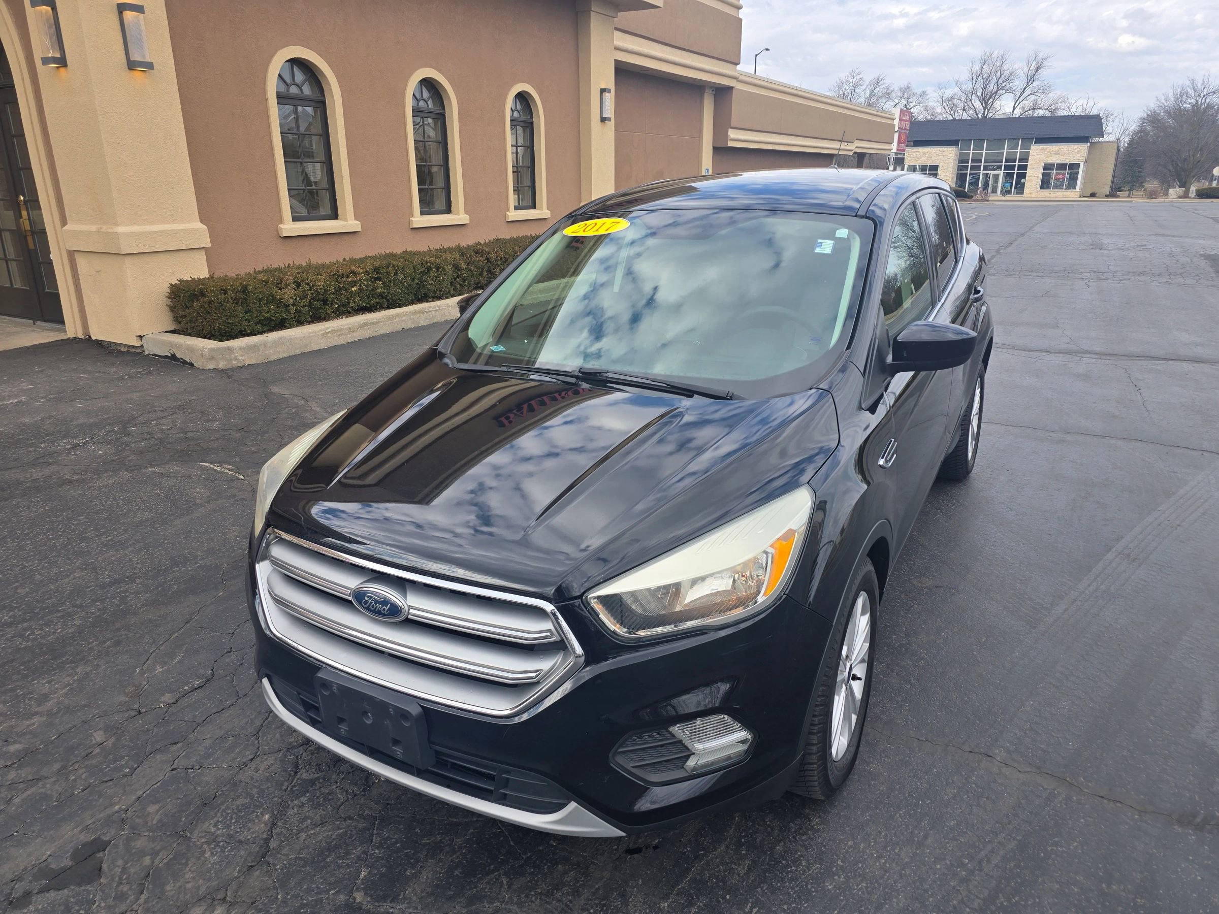 Used 2017 Ford Escape SE