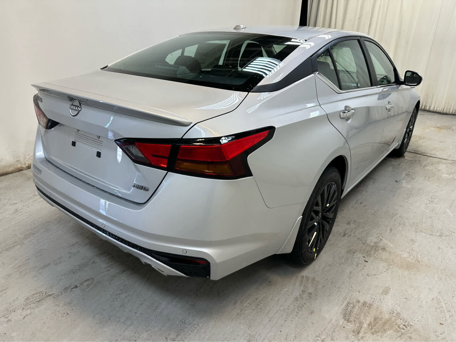 New 2025 Nissan Altima 2.5 SV AWD/4WD image 11