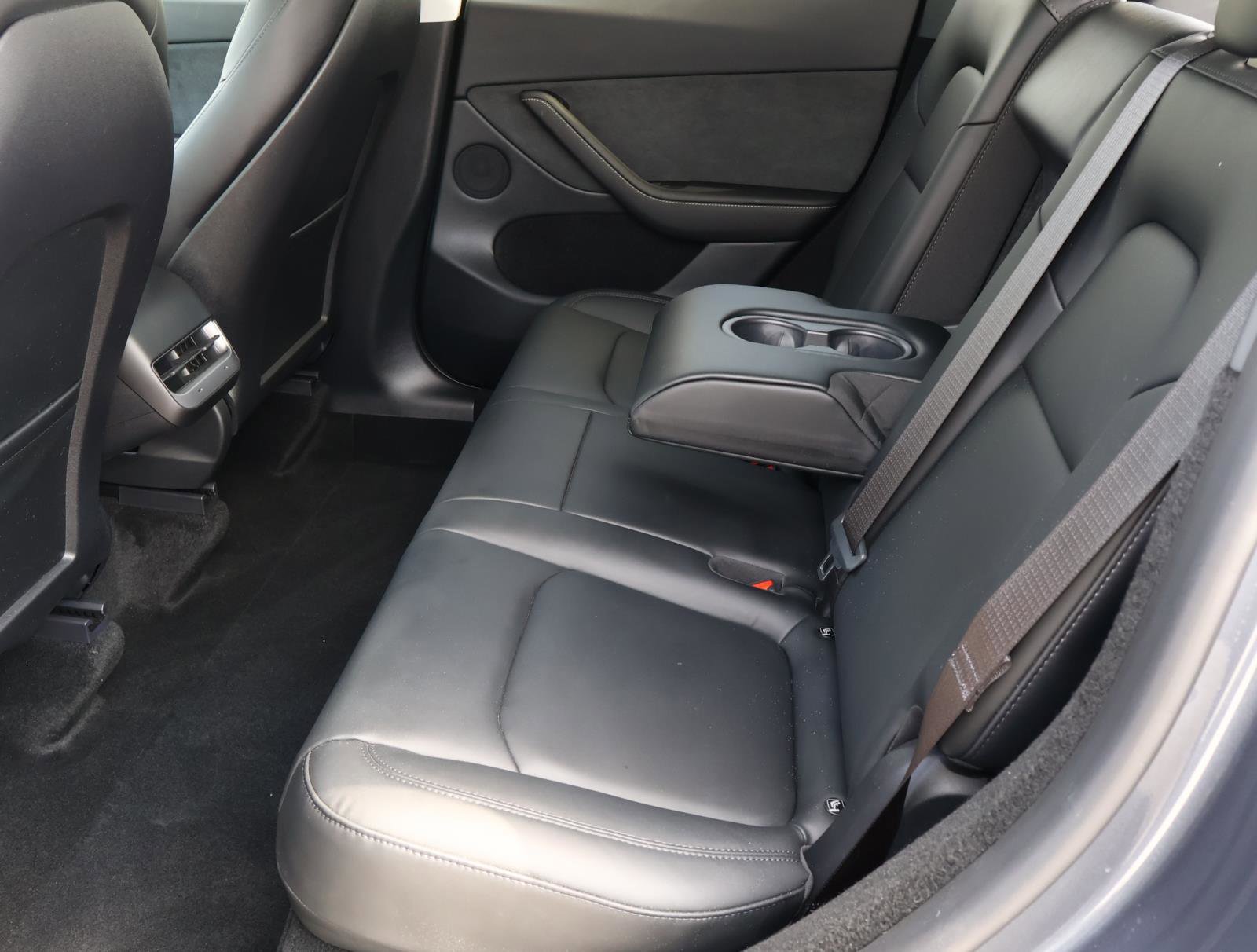 Used 2023 Tesla Model Y Long Range AWD/4WD image 18