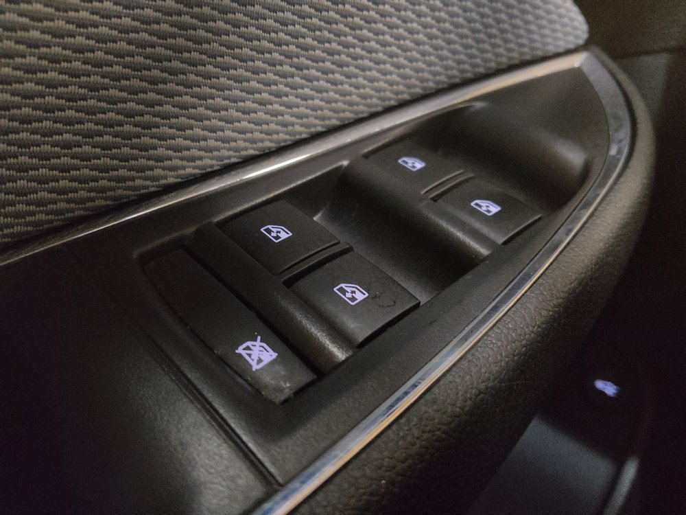 Used 2019 Chevrolet Cruze LT FWD image 27