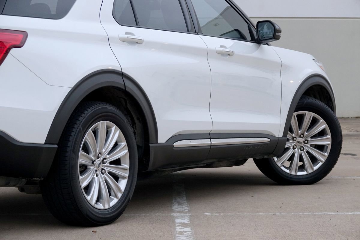 Used 2020 Ford Explorer Limited w/ Class III Trailer Tow Package RWD image 36