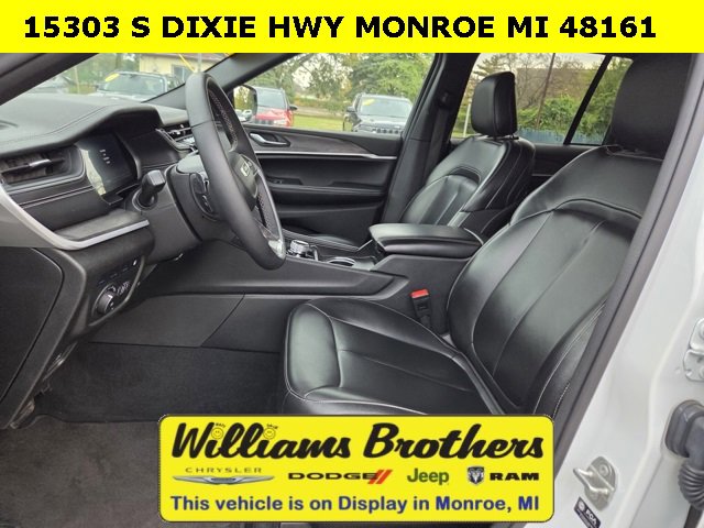 Used 2024 Jeep Grand Cherokee Limited 4xe image 15