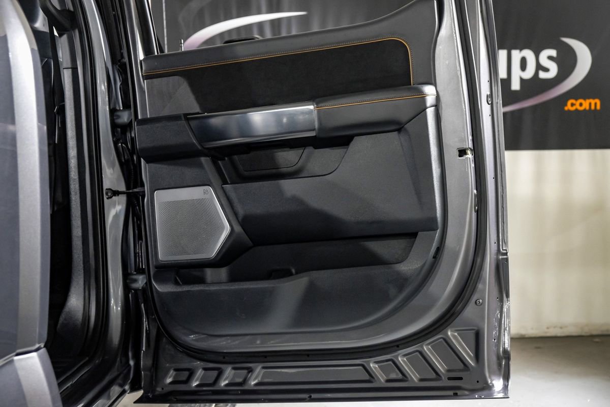 Used 2024 Ford F350 Platinum image 39