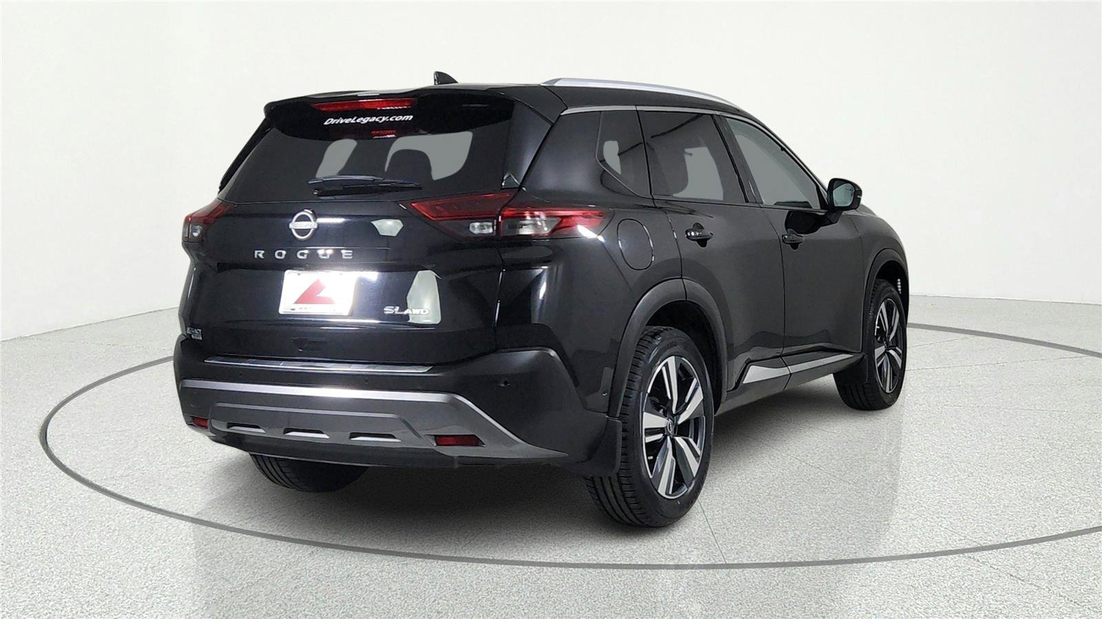 Used 2023 Nissan Rogue SL w/ SL Premium Package AWD/4WD image 5