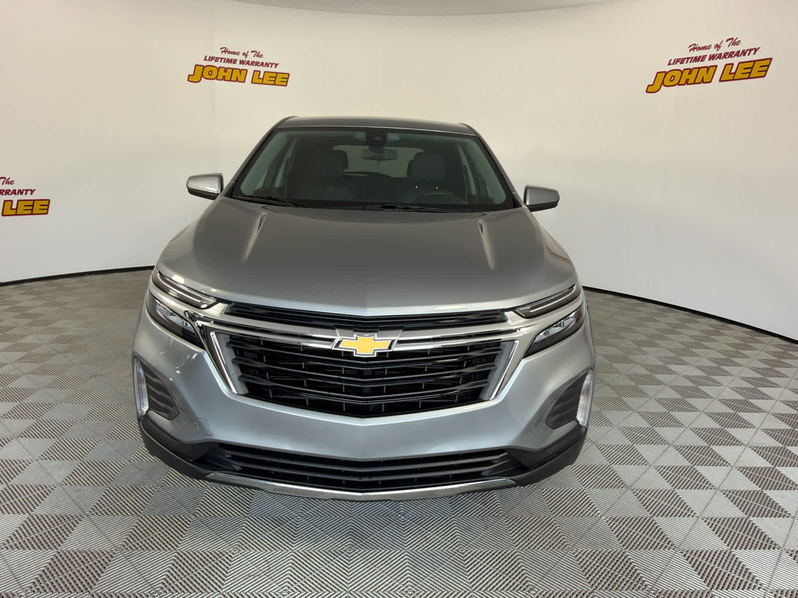 Used 2023 Chevrolet Equinox LT FWD image 9