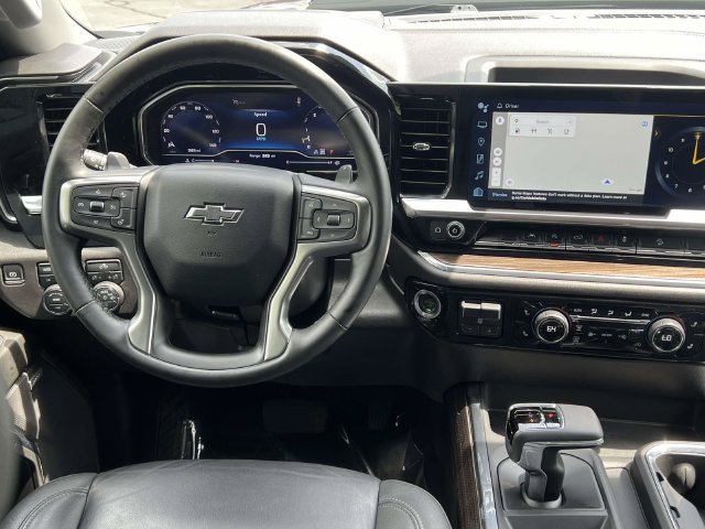 Used 2024 Chevrolet Silverado 1500 LT Trail Boss w/ Convenience Package II AWD/4WD image 5