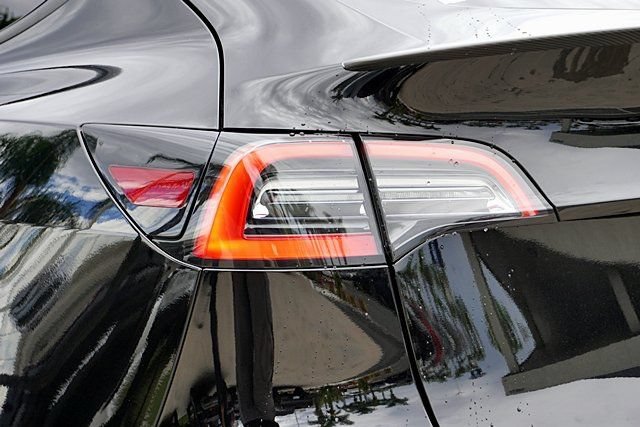 Used 2021 Tesla Model Y Performance AWD/4WD image 7