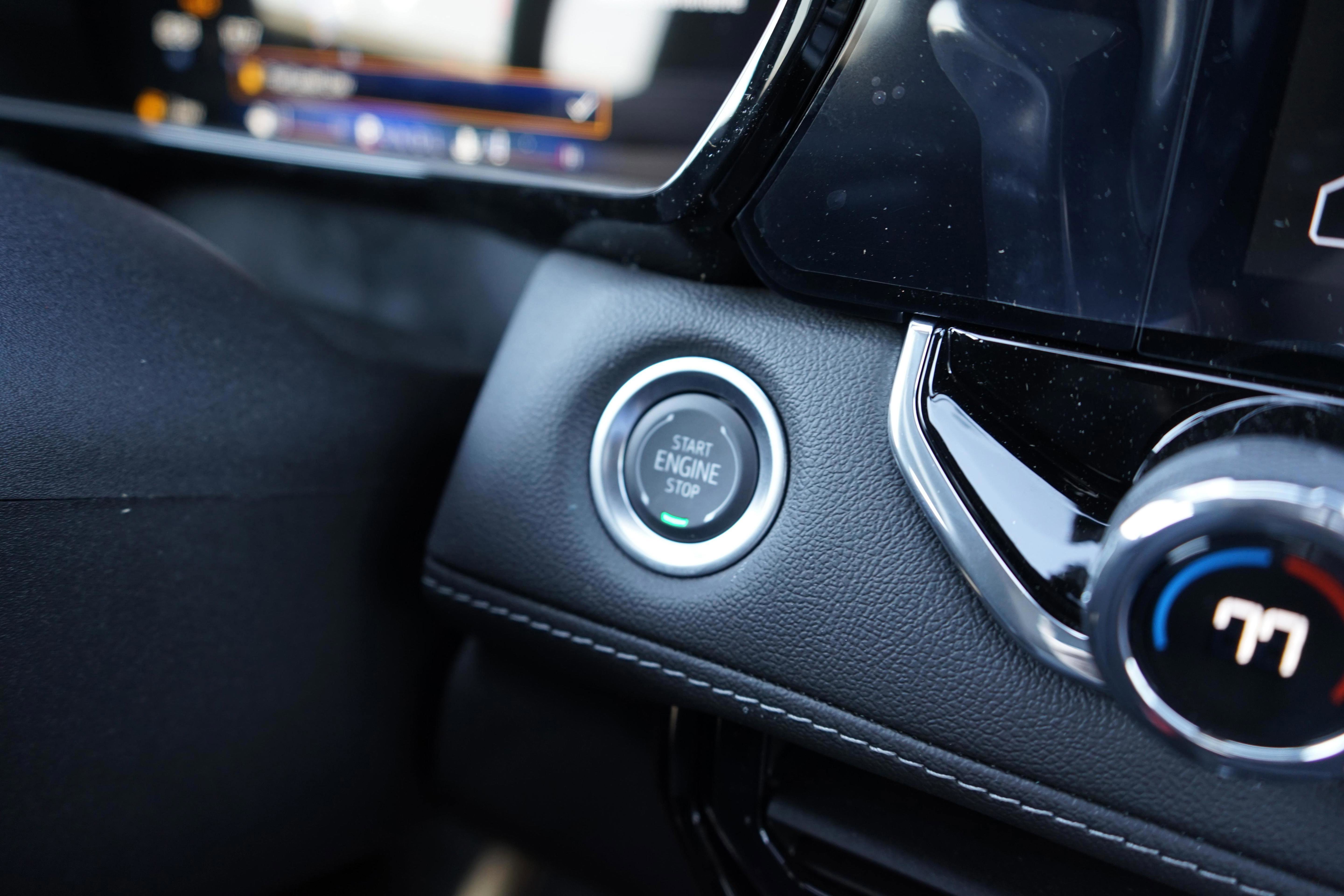 New 2025 Chevrolet Colorado LT w/ LT Convenience Package image 24