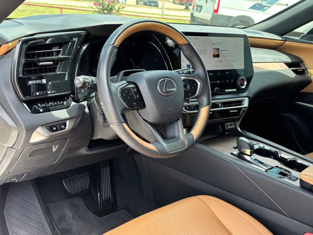 Used 2024 Lexus RX 350 Premium Plus w/ Convenience Package FWD image 12