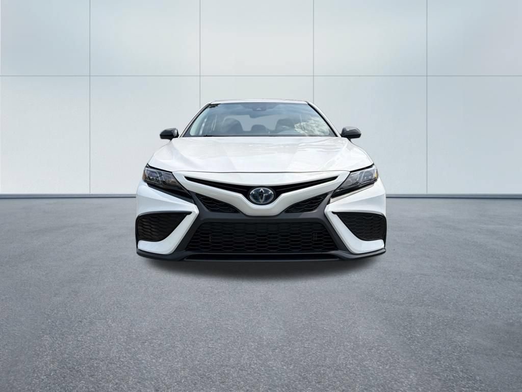 Certified 2024 Toyota Camry SE FWD image 3