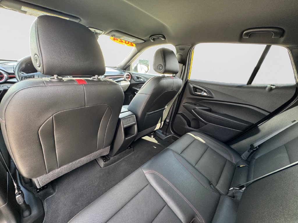 Used 2024 Chevrolet Trax RS w/ Driver Confidence Package FWD image 13