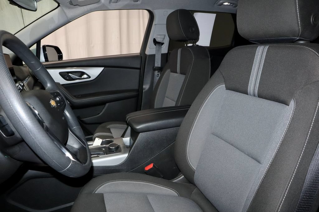 Used 2025 Chevrolet Blazer LT FWD image 26