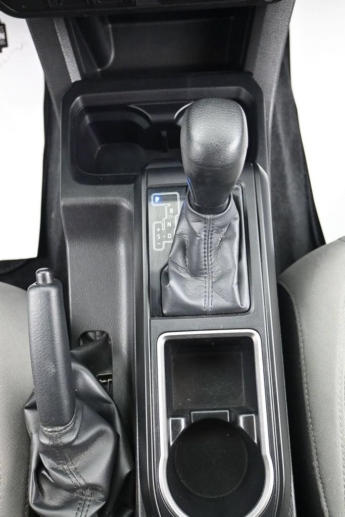 Used 2023 Toyota Tacoma SR AWD/4WD image 23