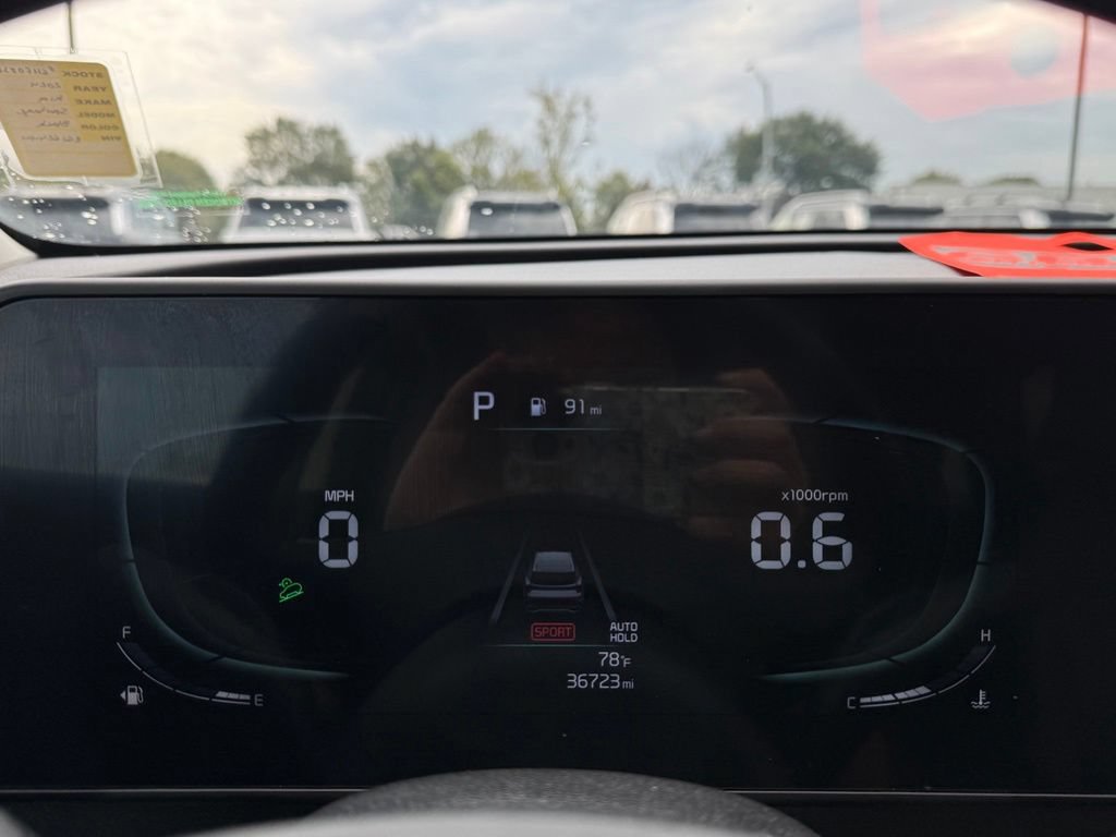 Used 2024 Kia Sportage EX FWD image 14