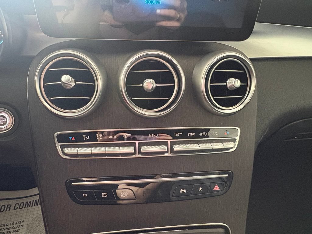 Used 2021 Mercedes-Benz GLC 300 4MATIC image 22